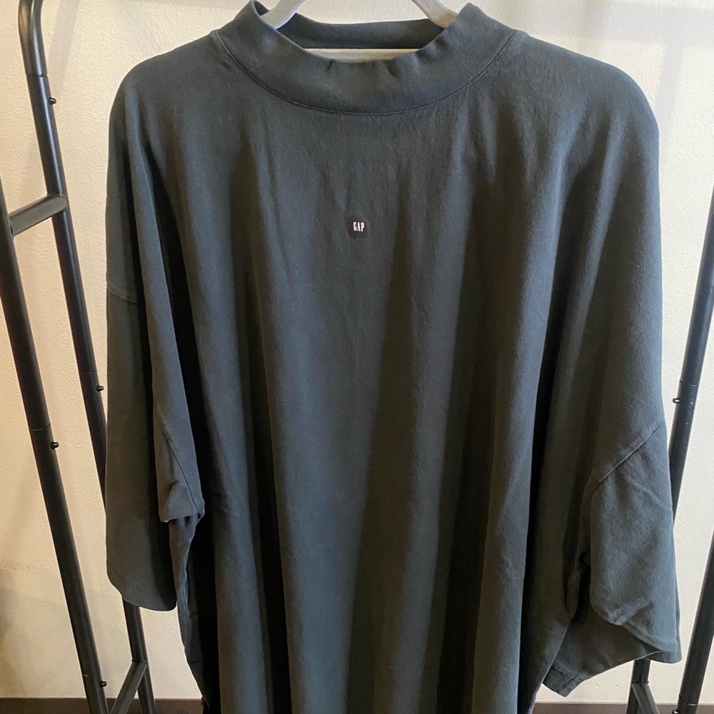 Yeezy Balenciaga No Seam Tshirt